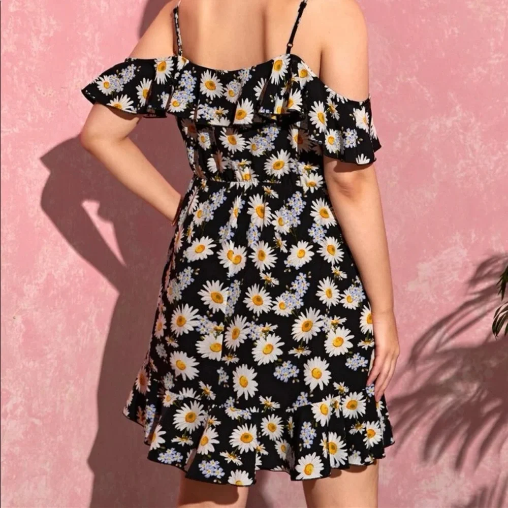 Dress - Picture 2 of 2